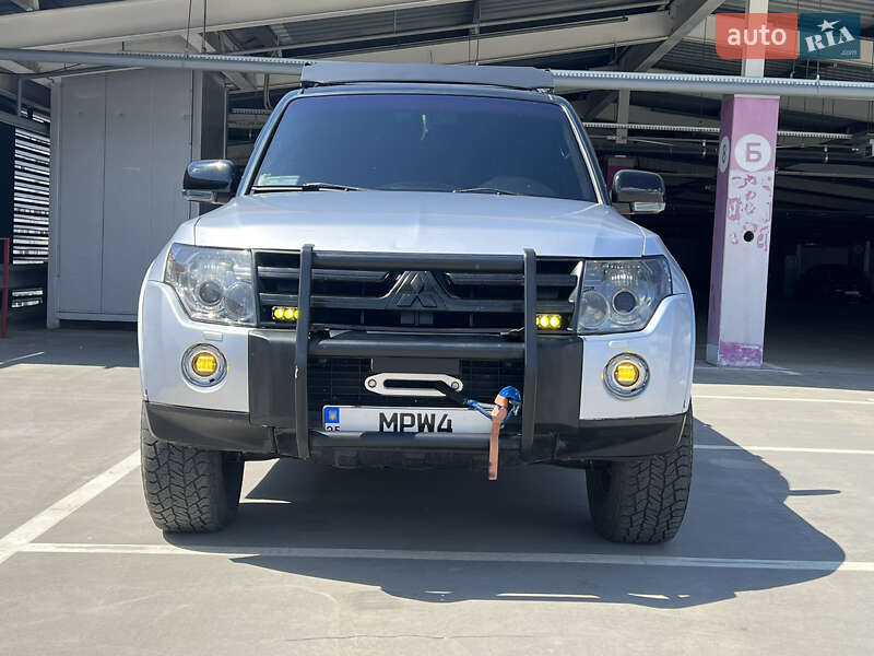 2007 mitsubishi pajero