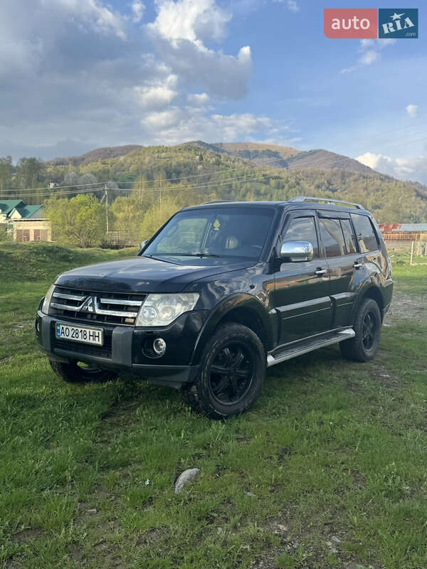 2007 mitsubishi pajero