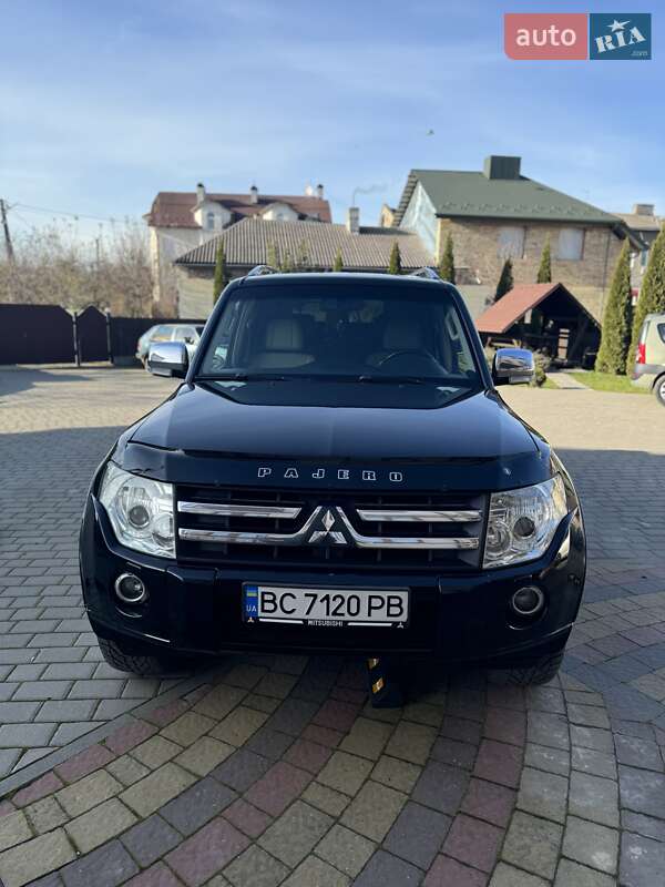 2007 mitsubishi pajero