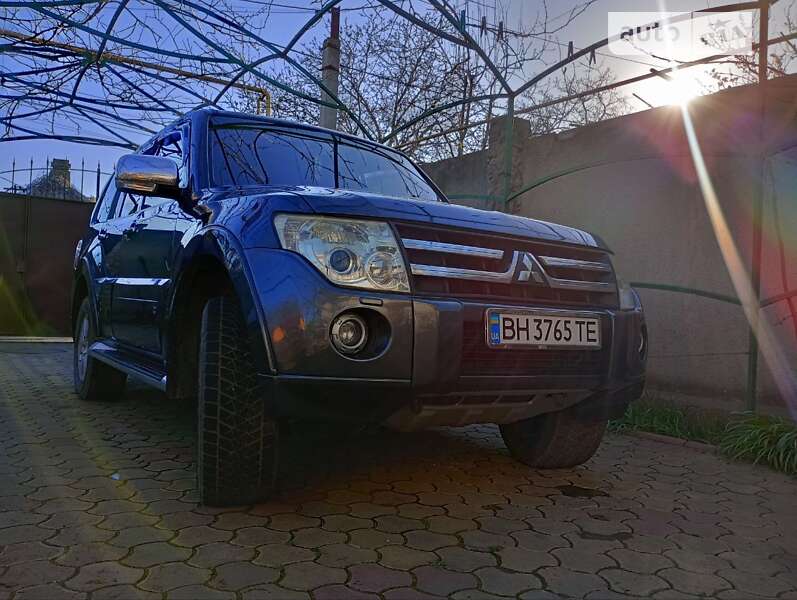 2007 mitsubishi pajero