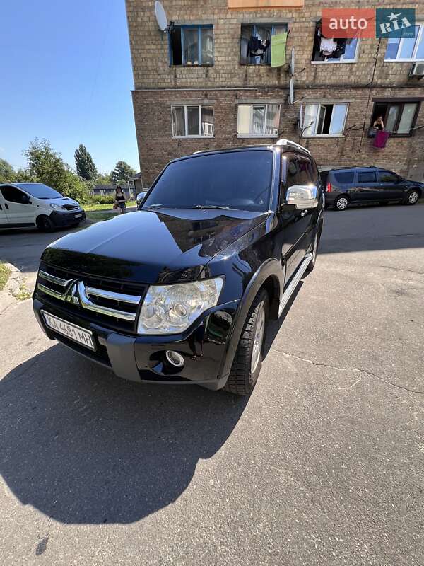 2007 mitsubishi pajero