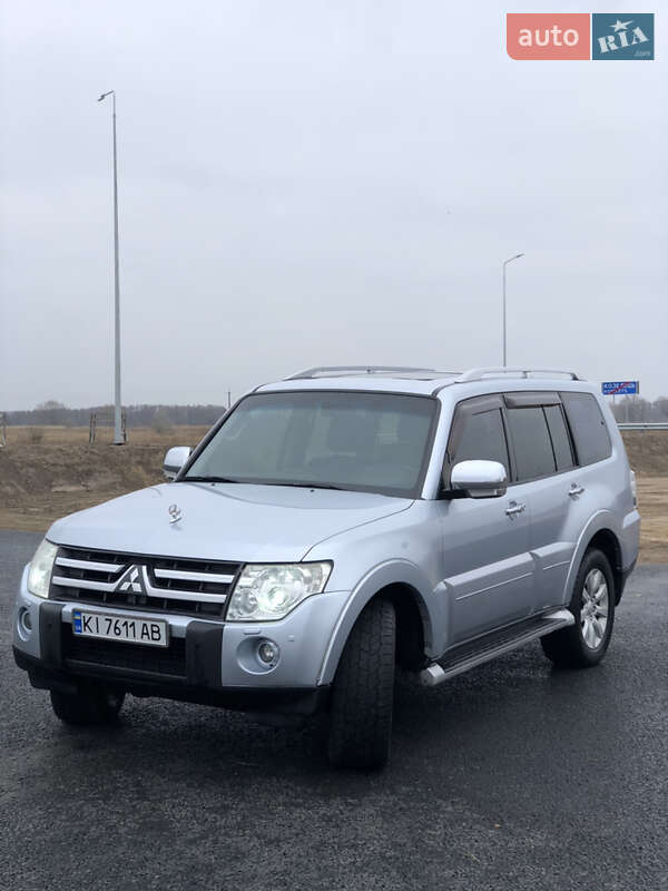 2007 mitsubishi pajero