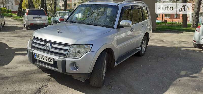 2007 mitsubishi pajero