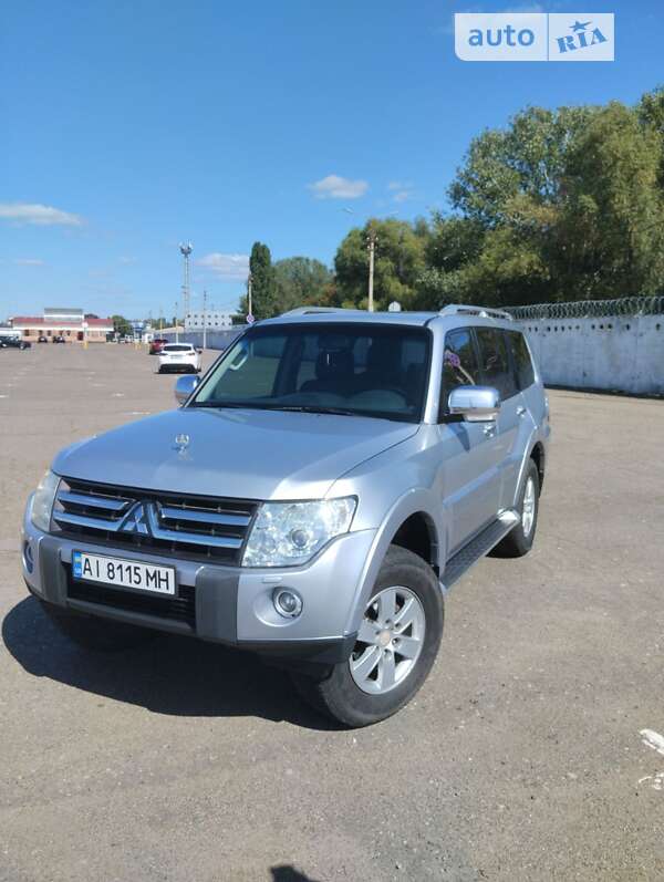 2007 mitsubishi pajero