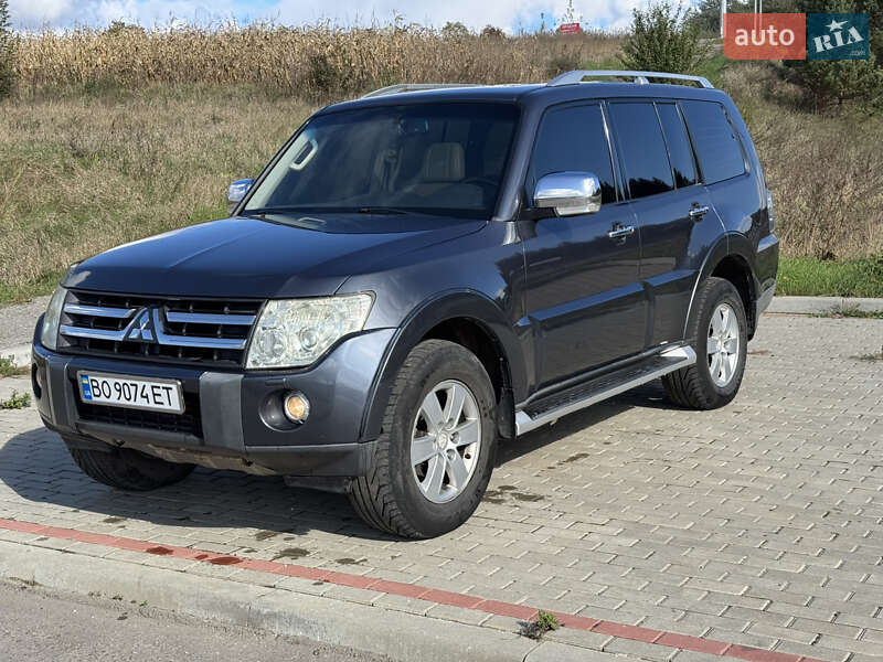 2007 mitsubishi pajero