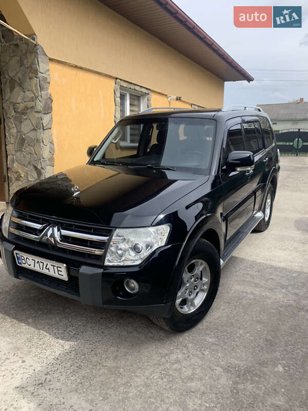 2007 mitsubishi pajero