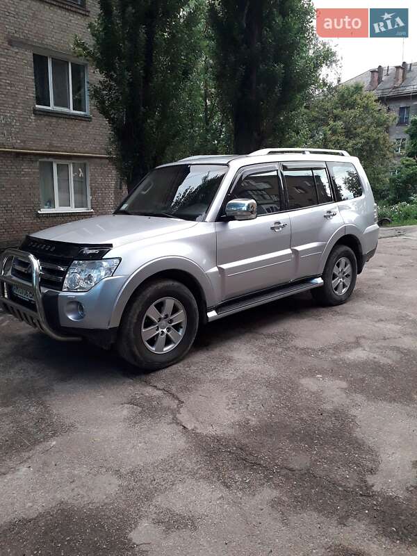2007 mitsubishi pajero