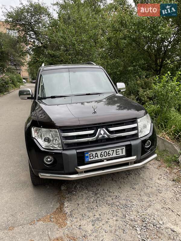 2007 mitsubishi pajero