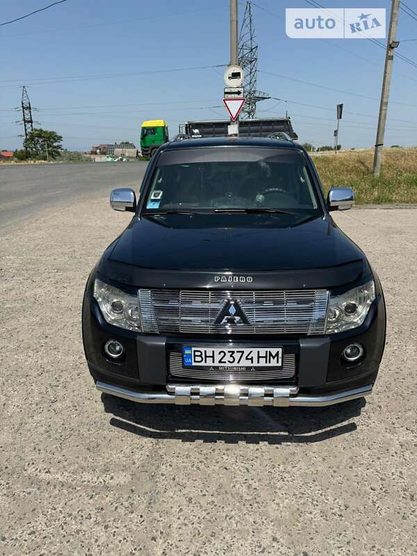 2007 mitsubishi pajero wagon