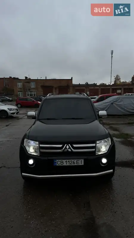 2007 mitsubishi pajero wagon