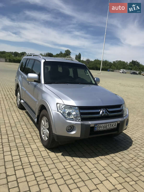2007 mitsubishi pajero