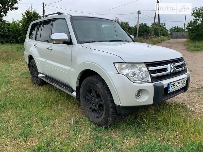 2007 mitsubishi pajero