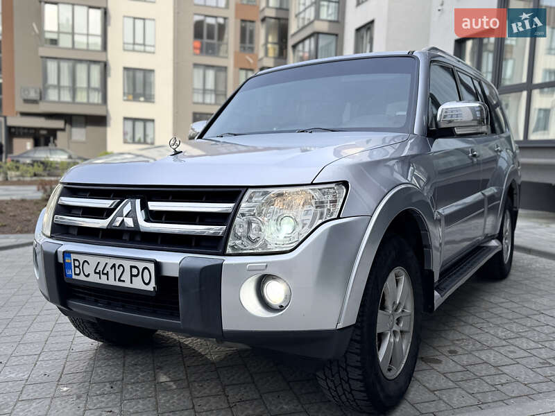 2007 mitsubishi pajero