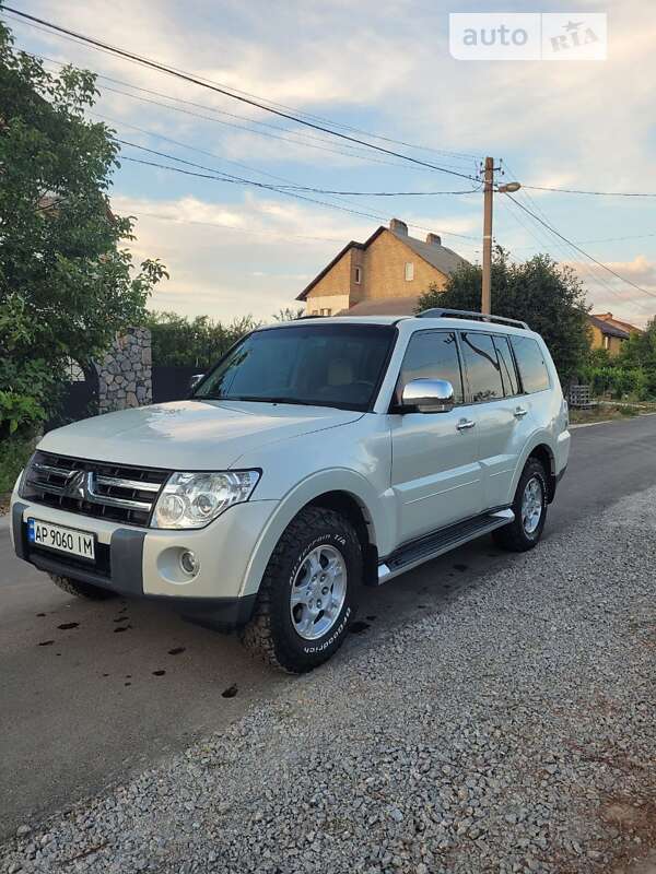 2007 mitsubishi pajero