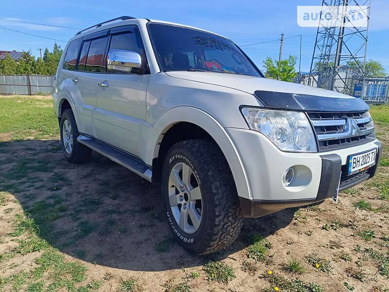 2007 mitsubishi pajero