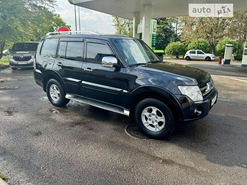 2007 mitsubishi pajero