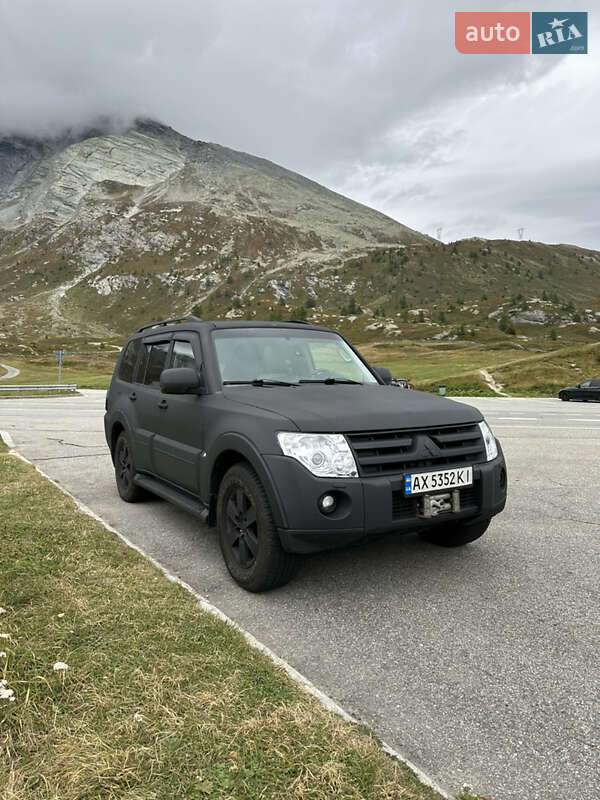 2007 mitsubishi pajero