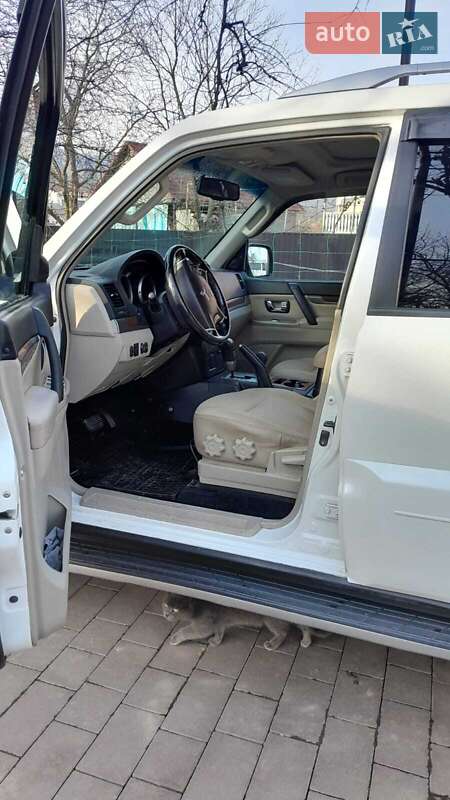 2007 mitsubishi pajero