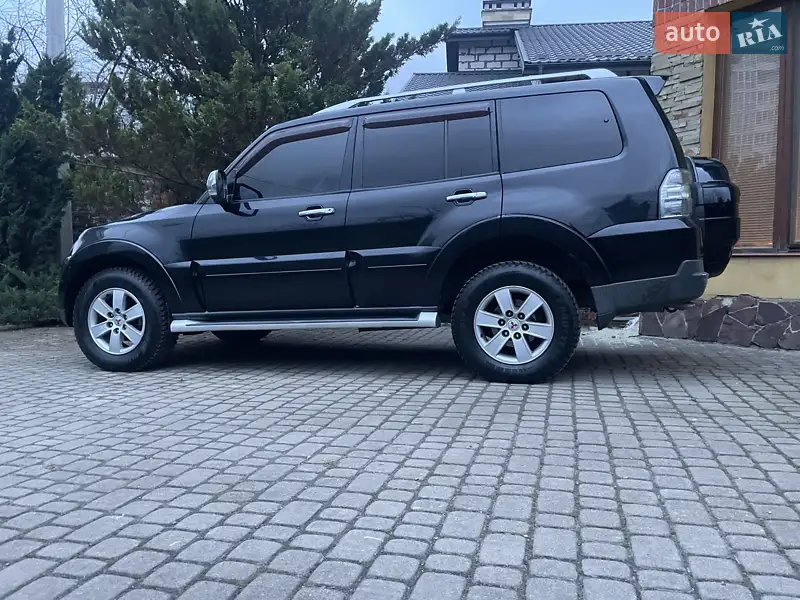 2007 mitsubishi pajero
