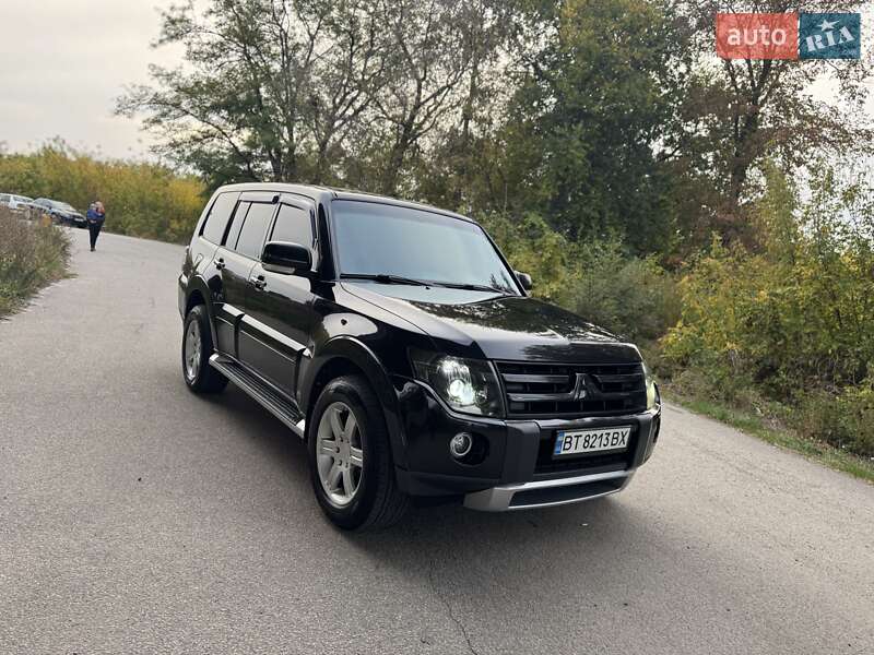2008 mitsubishi pajero