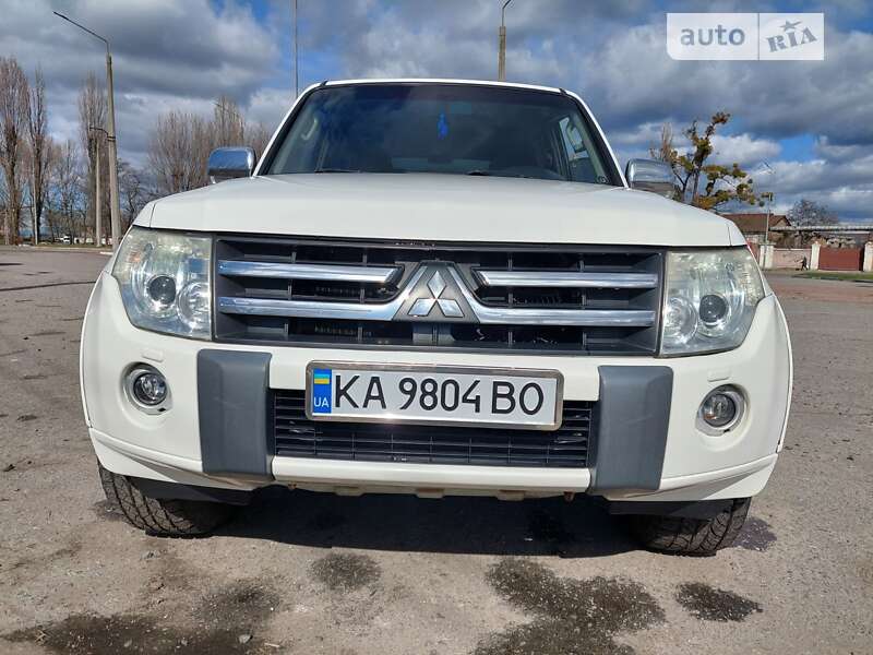 2008 mitsubishi pajero