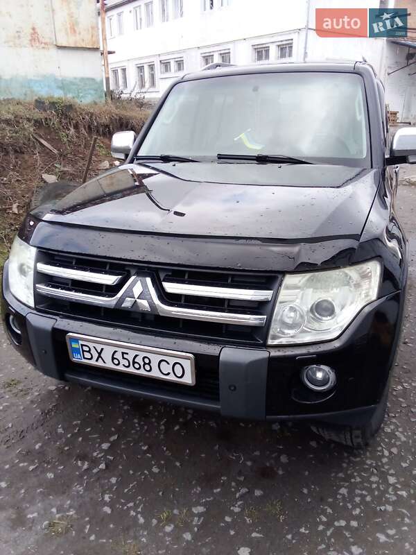 2008 mitsubishi pajero wagon