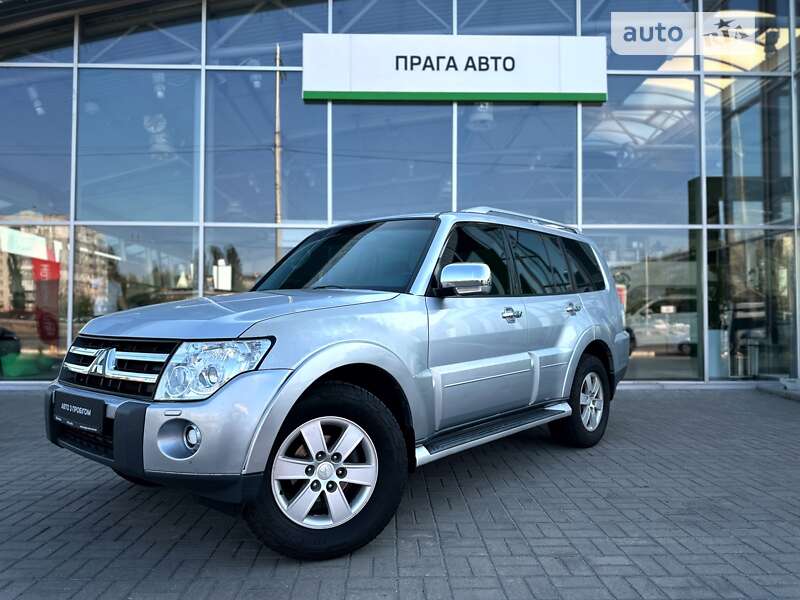 2008 mitsubishi pajero