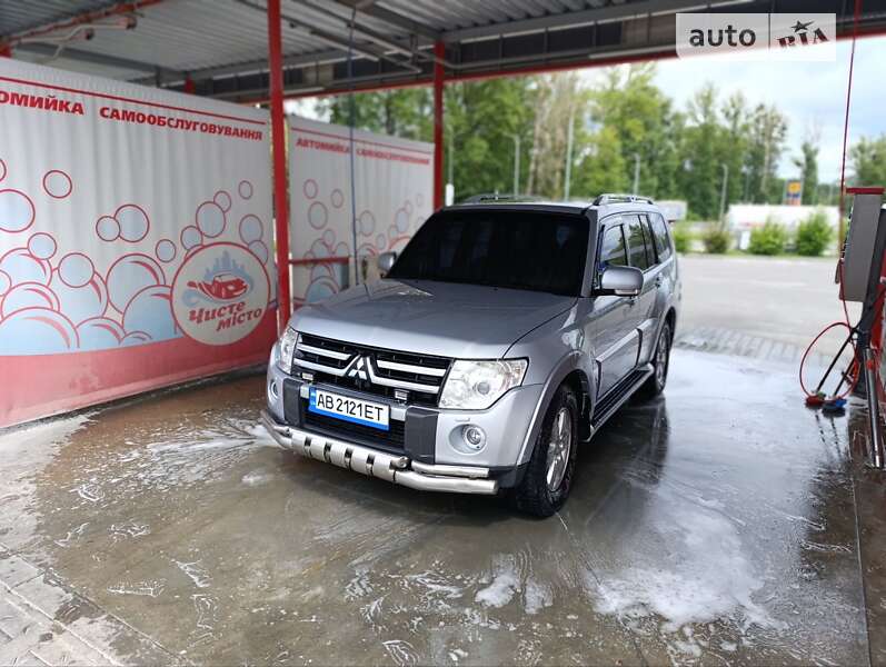 2008 mitsubishi pajero