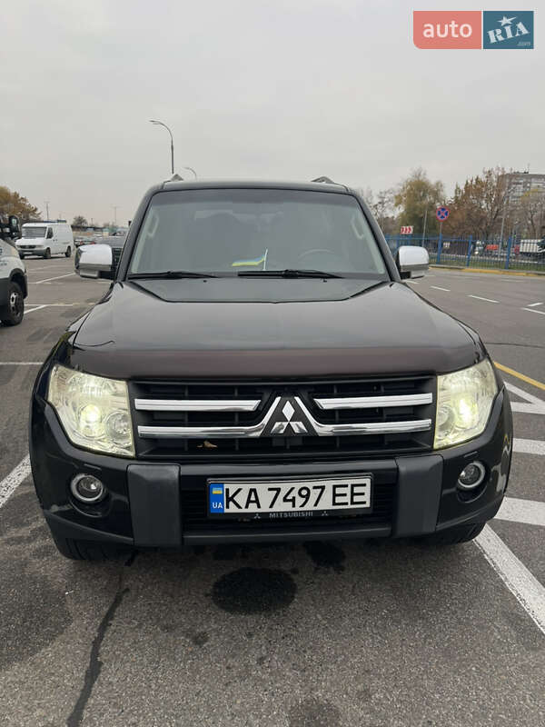 2008 mitsubishi pajero