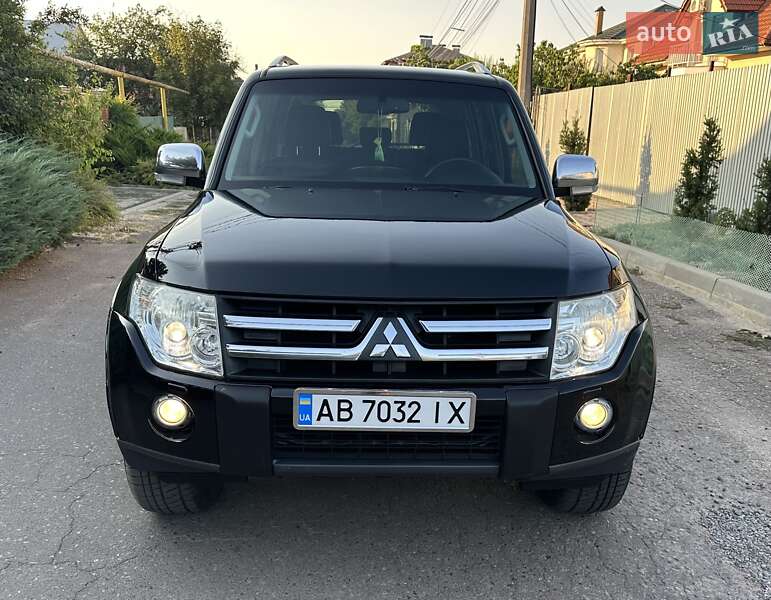 2008 mitsubishi pajero wagon