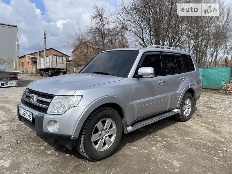 2008 mitsubishi pajero