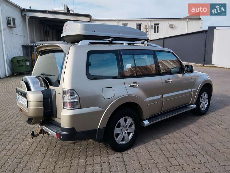 2008 mitsubishi pajero