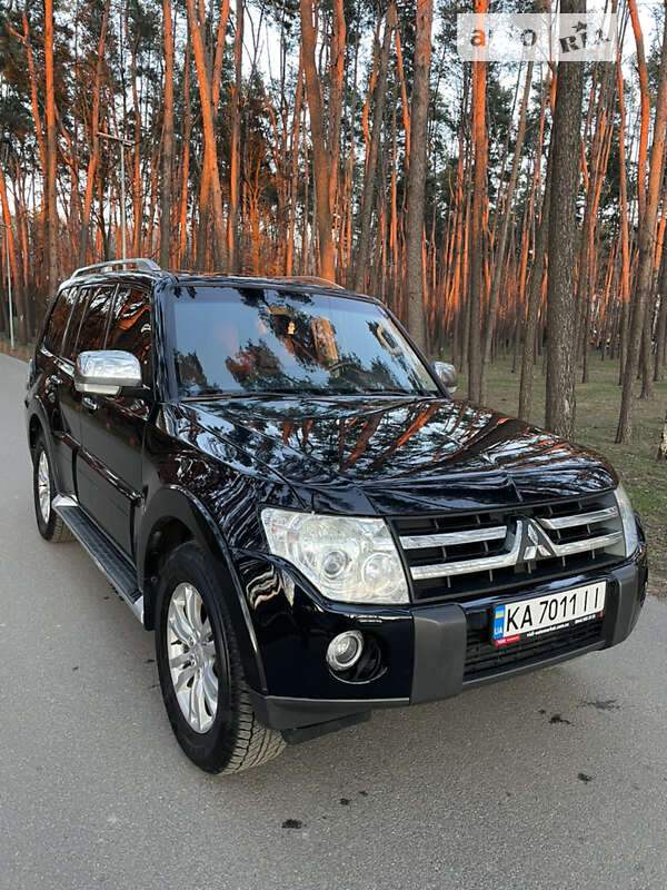 2008 mitsubishi pajero