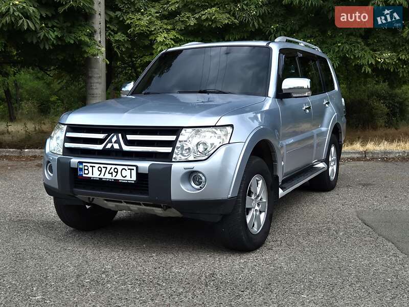 2008 mitsubishi pajero