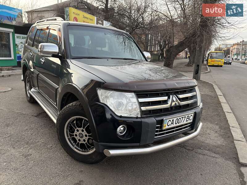 2008 mitsubishi pajero wagon