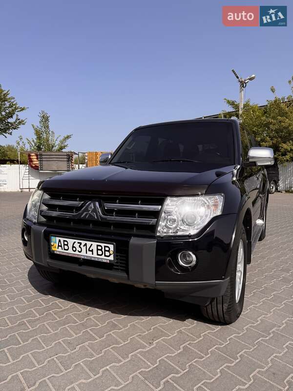 2008 mitsubishi pajero wagon