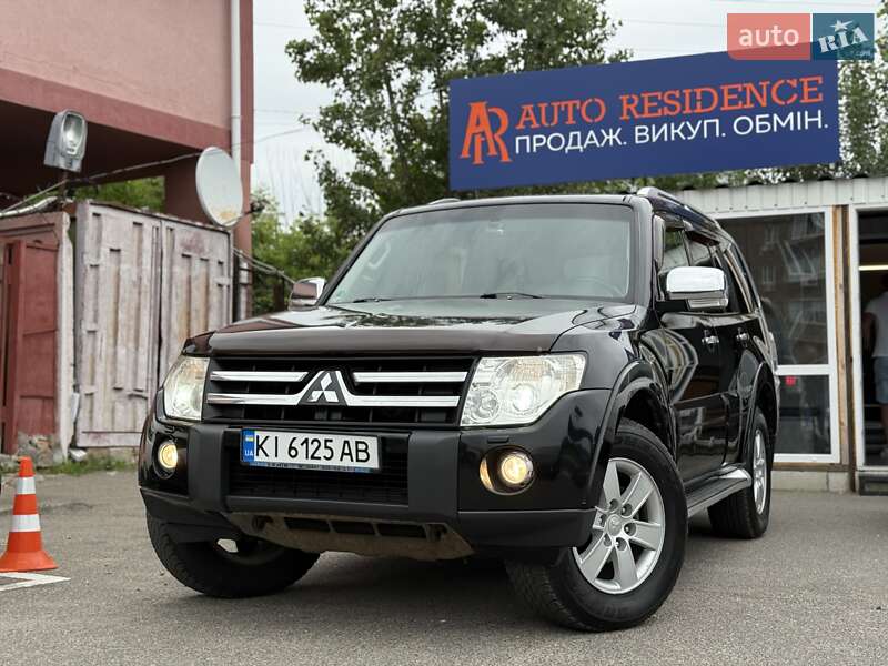 2008 mitsubishi pajero wagon