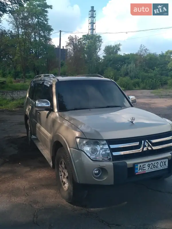2008 mitsubishi pajero