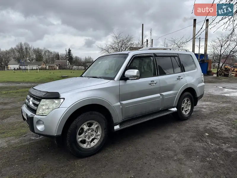 2007 mitsubishi pajero