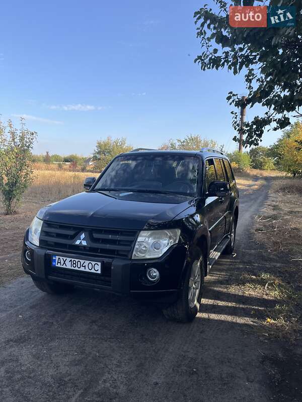 2008 mitsubishi pajero