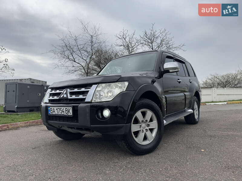 2007 mitsubishi pajero