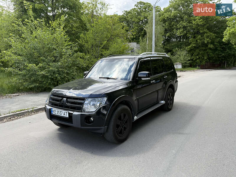 2007 mitsubishi pajero