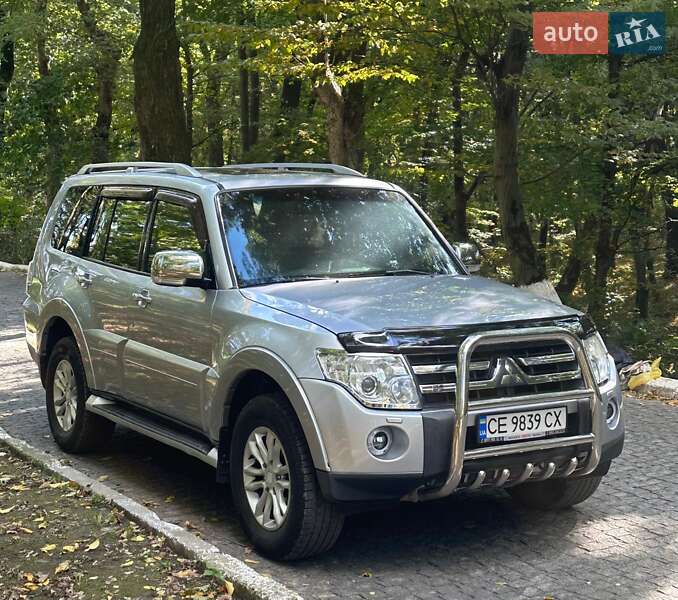 2008 mitsubishi pajero wagon
