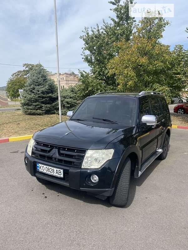 2007 mitsubishi pajero