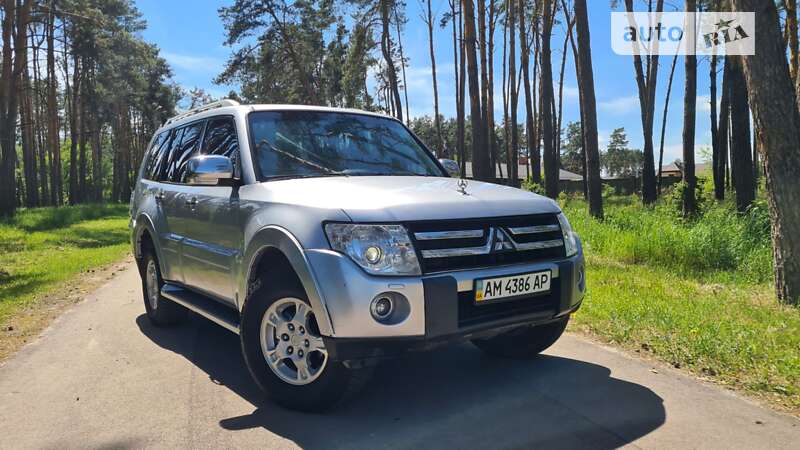2007 mitsubishi pajero