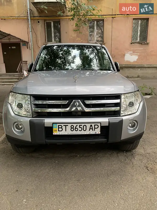 2008 mitsubishi pajero