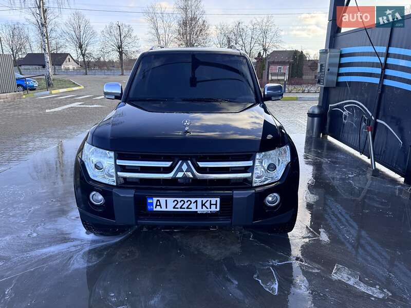2008 mitsubishi pajero
