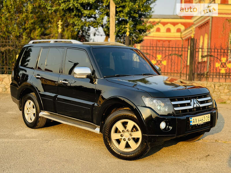 2008 mitsubishi pajero