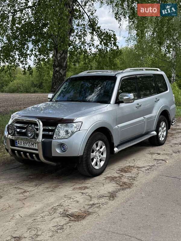2008 mitsubishi pajero
