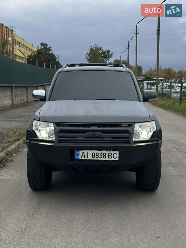 2008 mitsubishi pajero